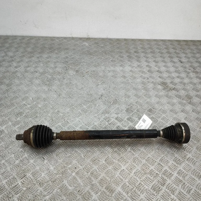 Priekšējā pusass 1K0407272SP