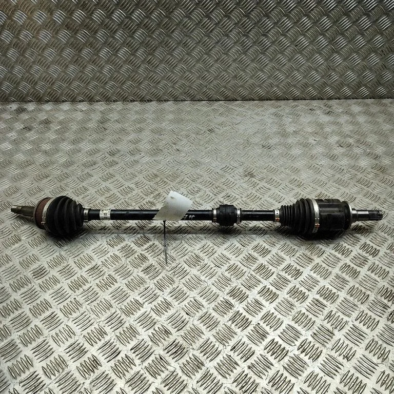 Front driveshaft – Toyota Yaris Cross (2020-)