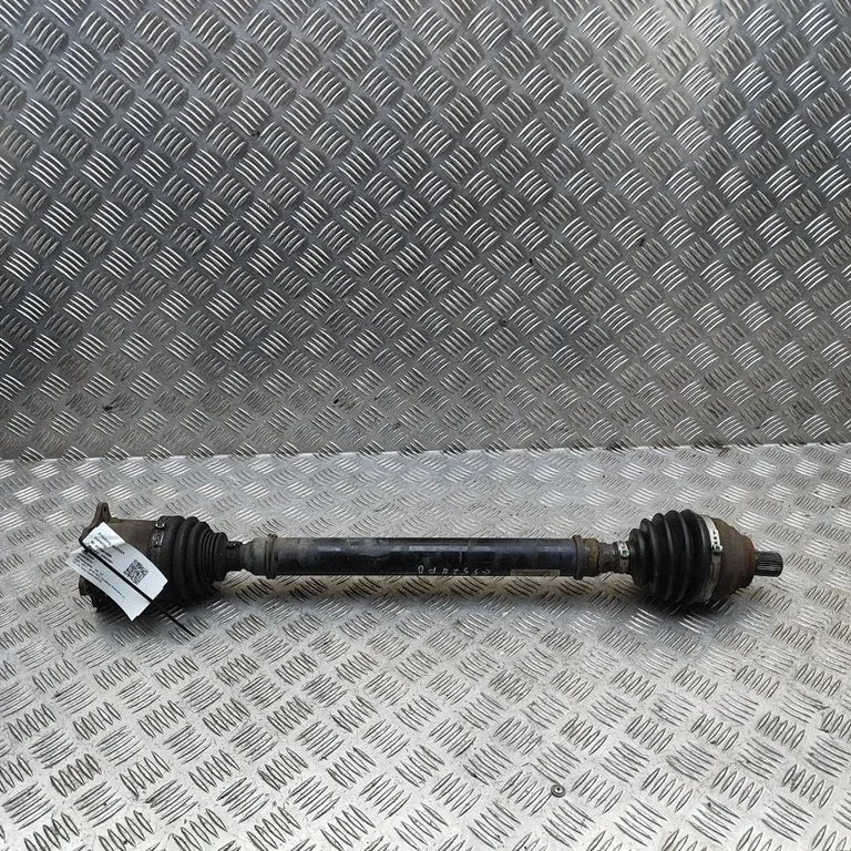 Priekšējā pusass 3AA407272A