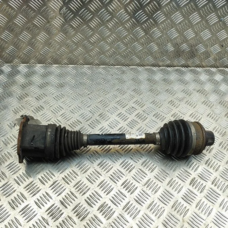 Front driveshaft 4M0407271D