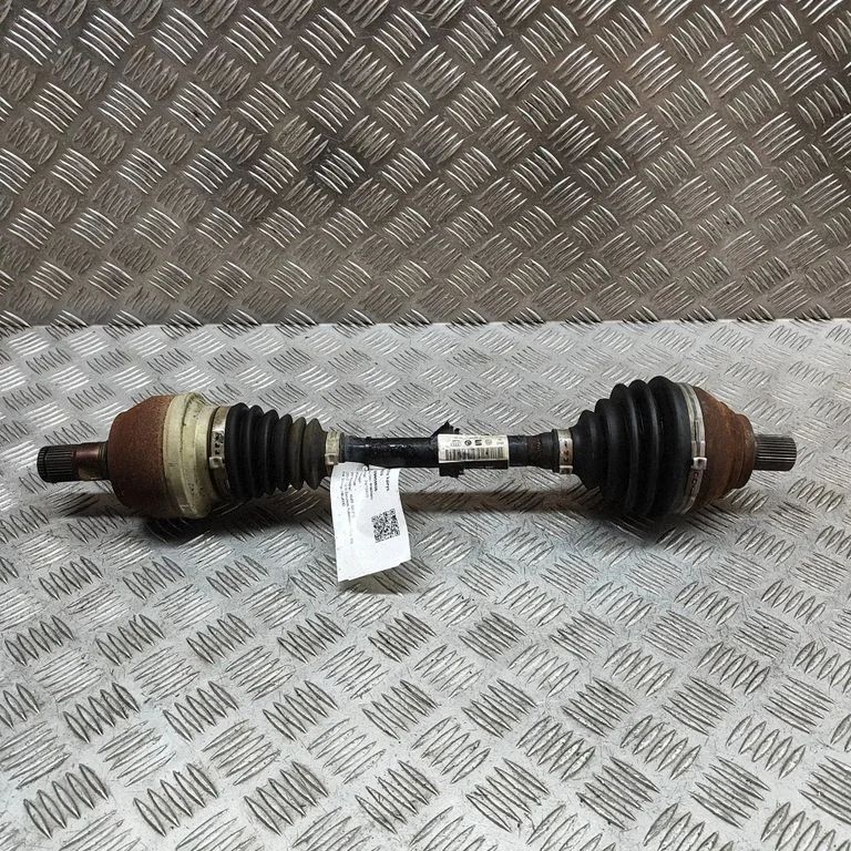 Priekšējā pusass 3Q0407271BA