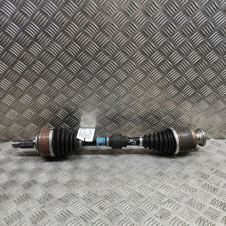 Priekšējā pusass 443053E8H01