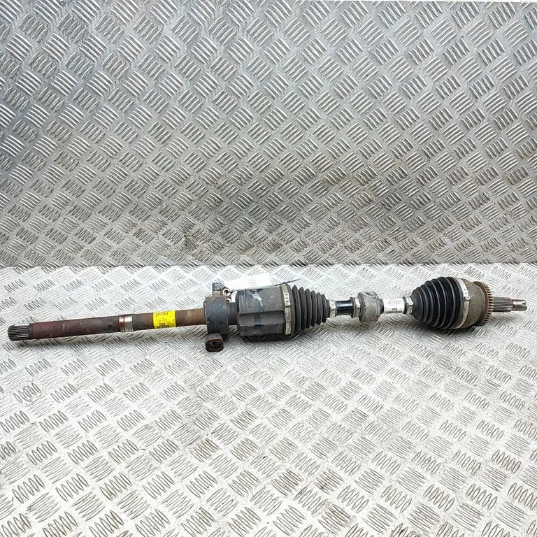 Priekšējā pusass 495012W080