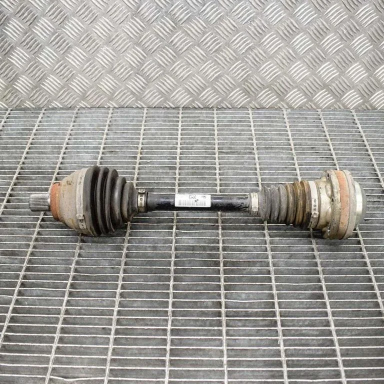 Priekšējā pusass 3Q0407271N