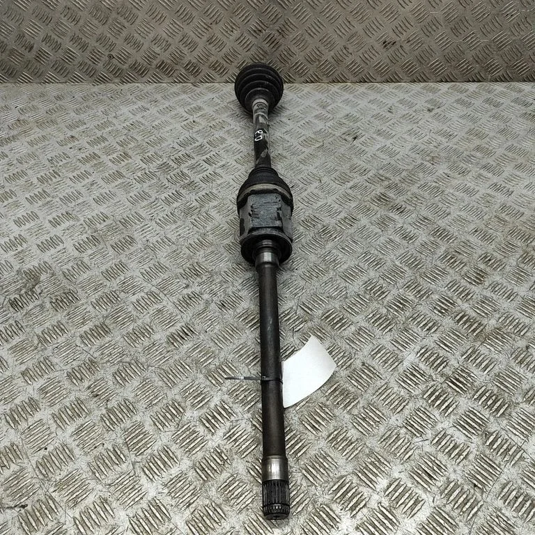 Priekšējā pusass 8687782