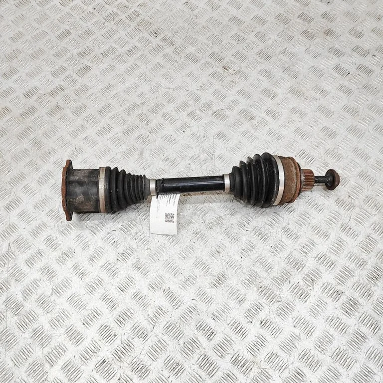 Priekšējā pusass 8W0407271F