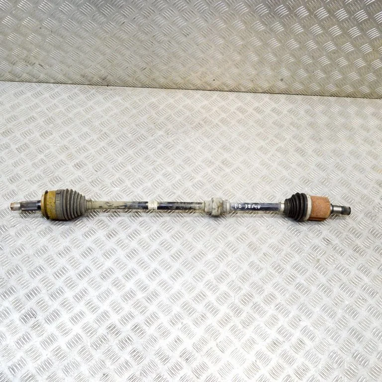 Priekšējā pusass 44305TGLE010M1