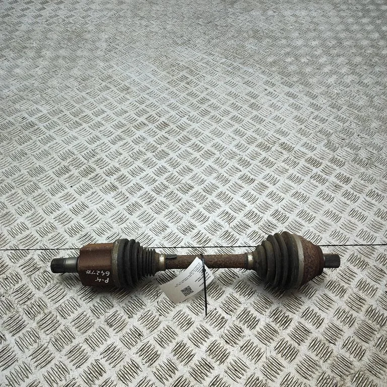 Priekšējā pusass 5Q0407271CR