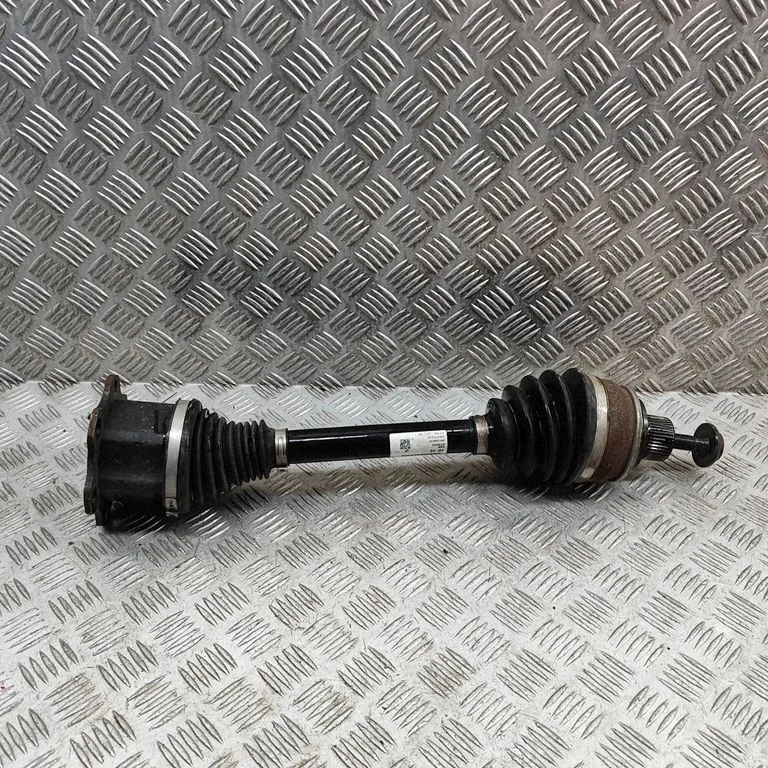 Front driveshaft 4KE407271B – Audi RS Q8 (2019-)