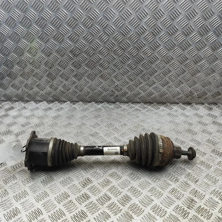 Priekšējā pusass 4N0407271H