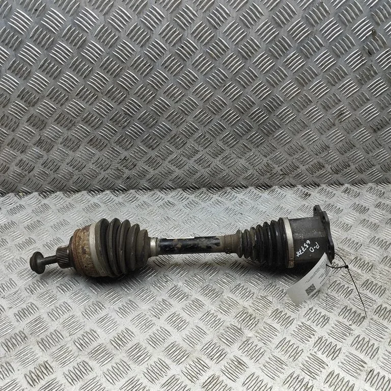 Priekšējā pusass 4N0407271H
