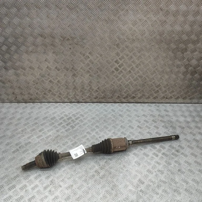 Priekšējā pusass 7622914