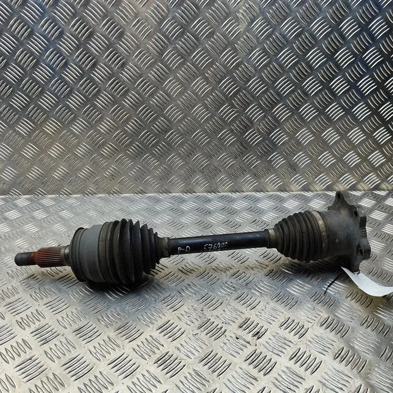 Eesmine pooltelg 85083496 – Cadillac Escalade IV (2014-2020)