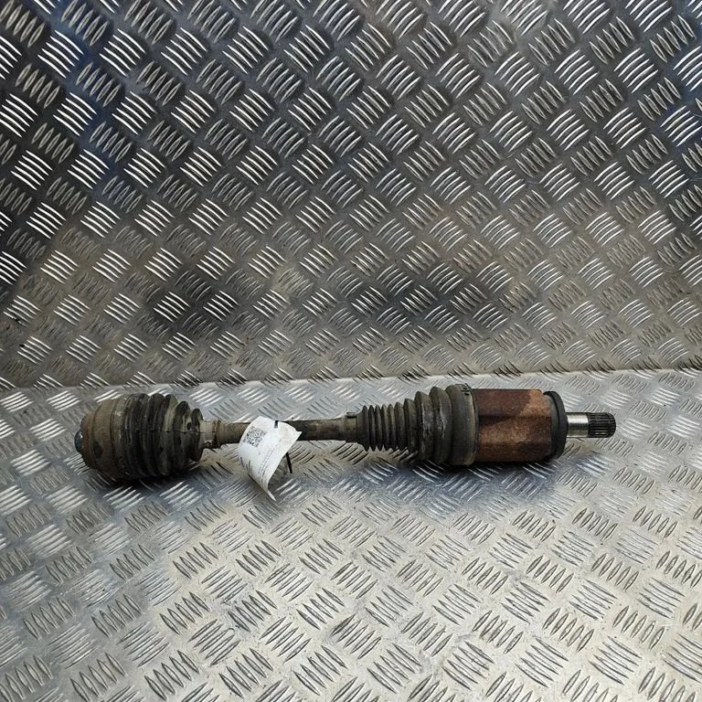 Front driveshaft – BMW 5 Series F10 F11 (2009-2016)