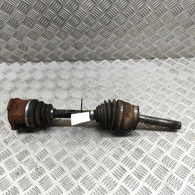 Priekšējā pusass 3910031G00