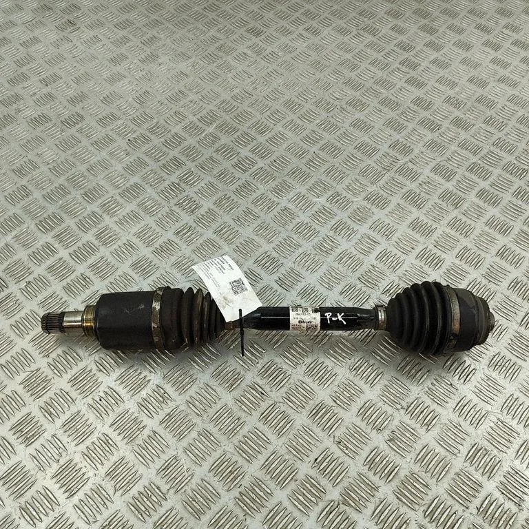 Front driveshaft 8643183