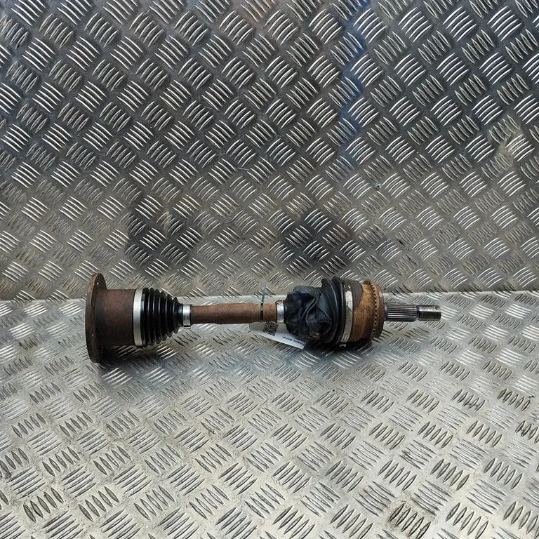 Front driveshaft 3815A196