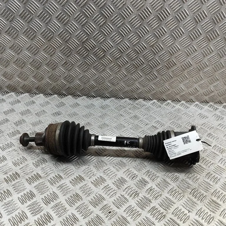 Priekšējā pusass 8W0407271P