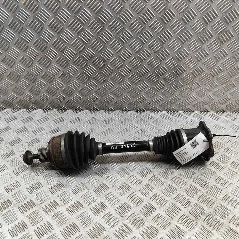 Priekšējā pusass 8W0407271P