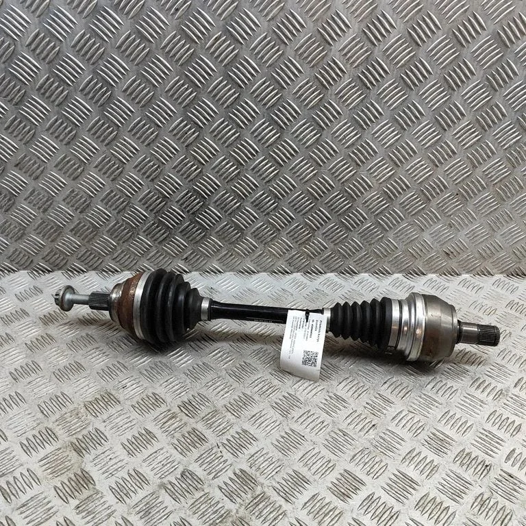 Priekšējā pusass 3Q0407271BA