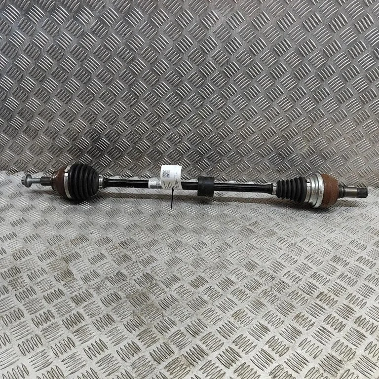 Priekšējā pusass 3Q0407272DS