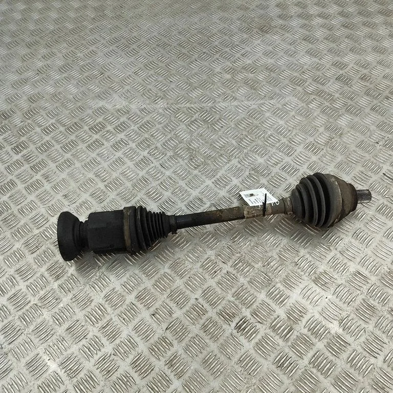 Priekšējā pusass 5N0407766D