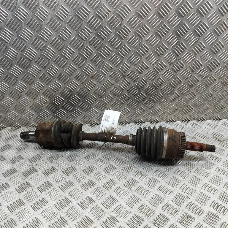 Front driveshaft MB886286