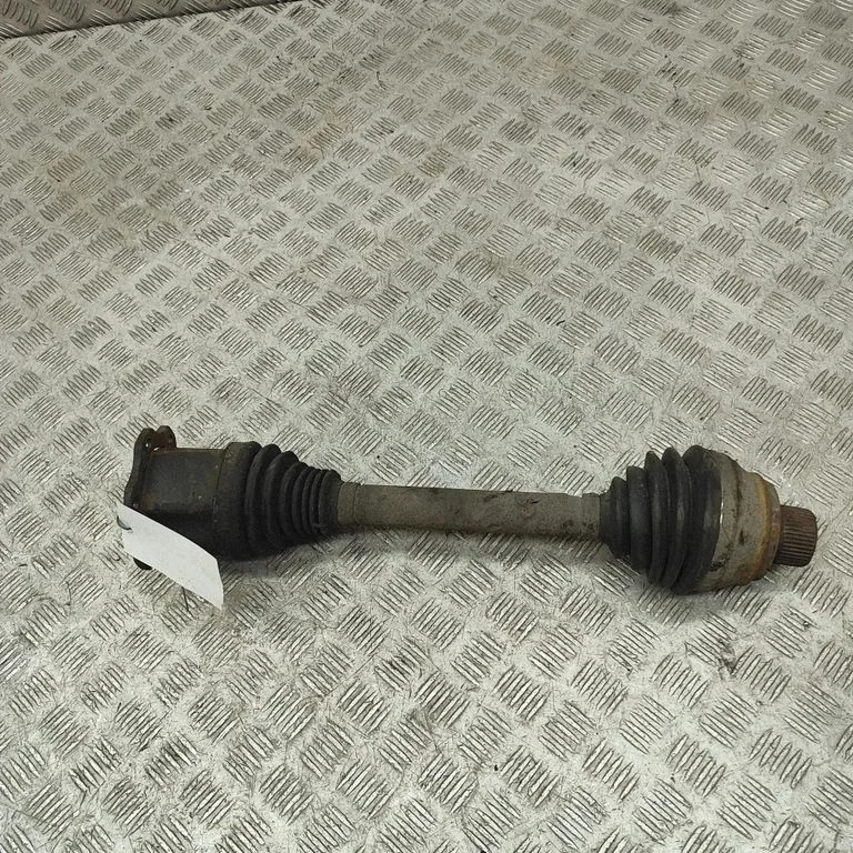 Priekšējā pusass 4G0407271F