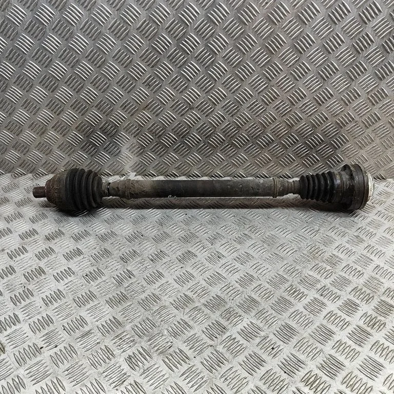 Front driveshaft 7N0407764Q