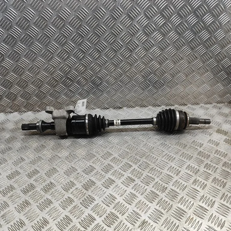 Priekšējā pusass GD002550X