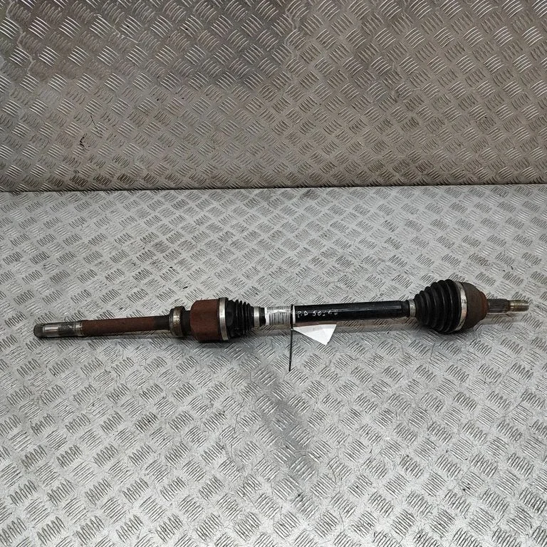 Priekšējā pusass 8PQ77