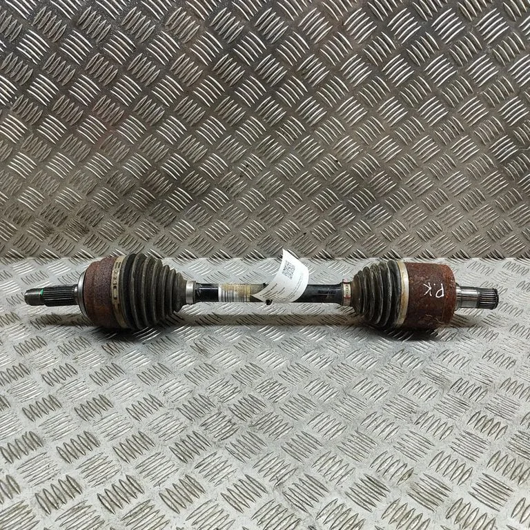 Priekšējā pusass 44306TGHAA030M1