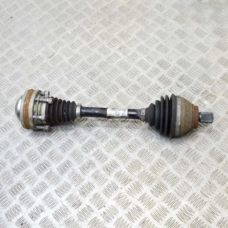 Priekšējā pusass 3Q0407271N