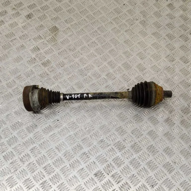 Front driveshaft – left