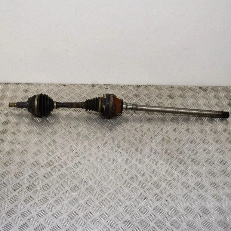 Priekšējā pusass 8250160598011A
