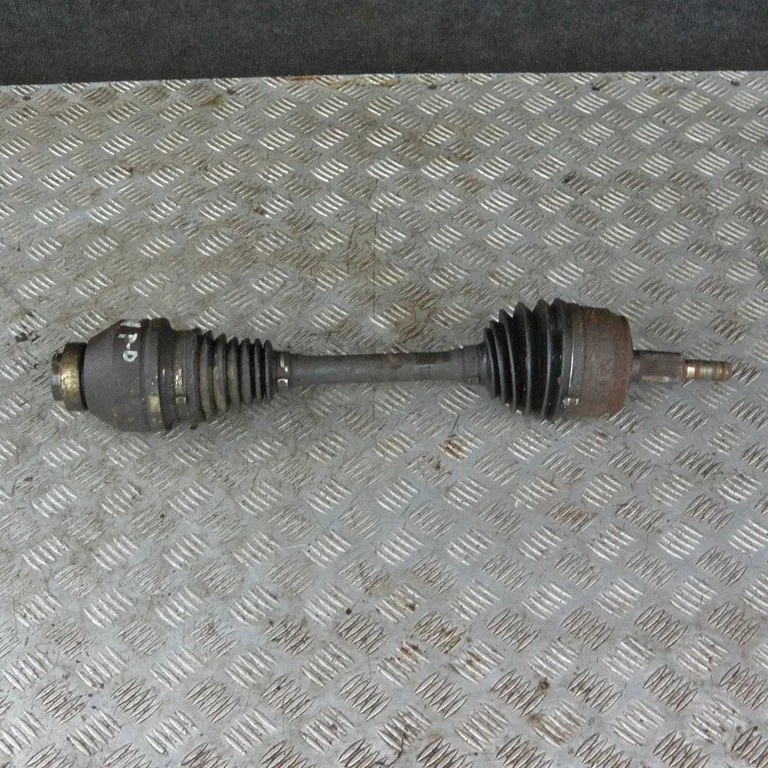 Front driveshaft – right