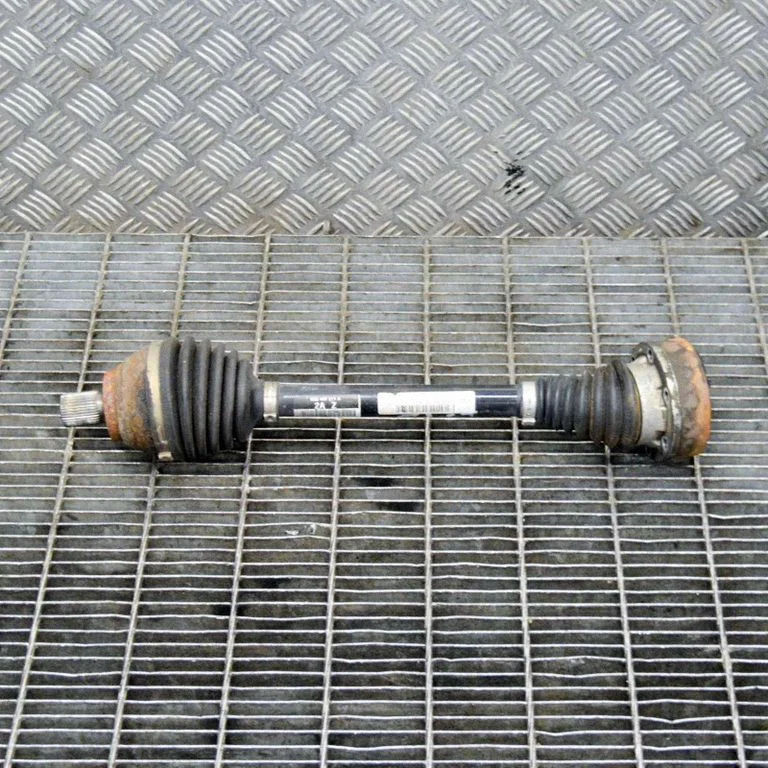 Front driveshaft – Volkswagen Golf Plus (2005-2013)