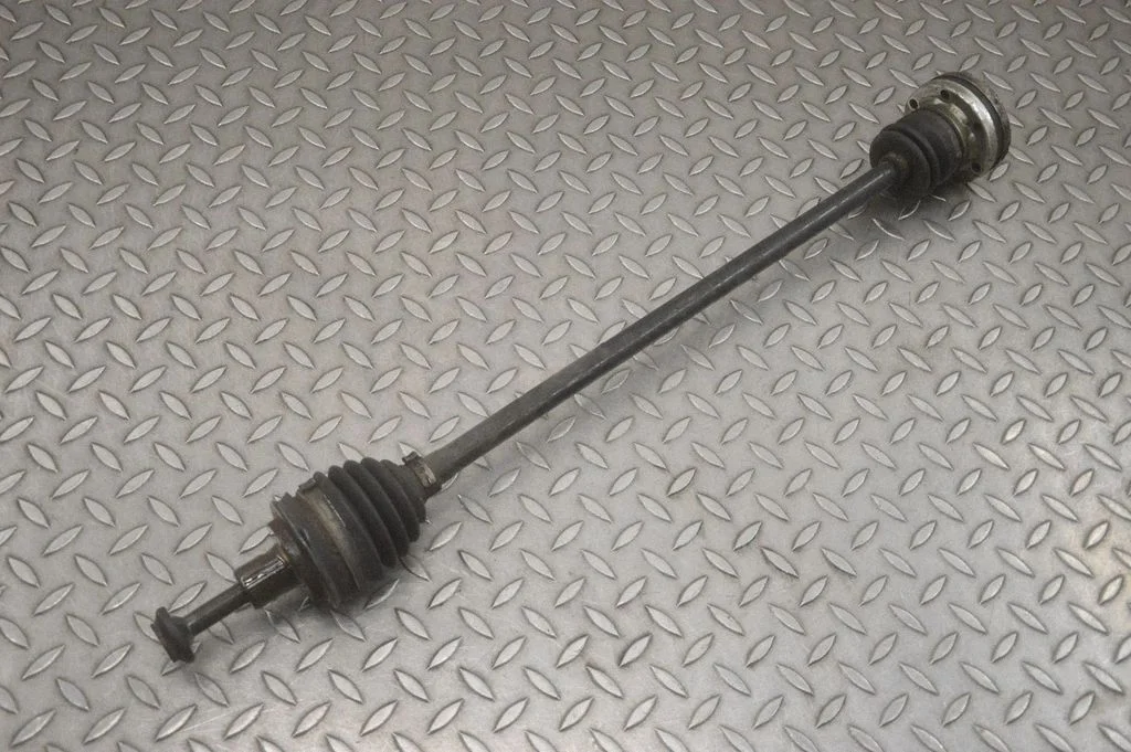 Front driveshaft – right