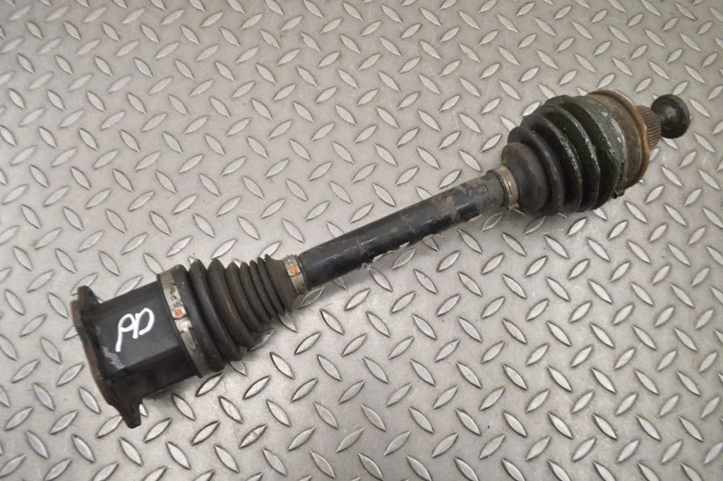 Front driveshaft – right