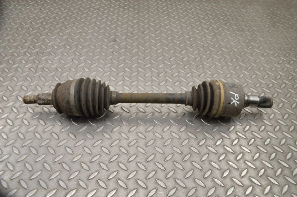 Front driveshaft – left