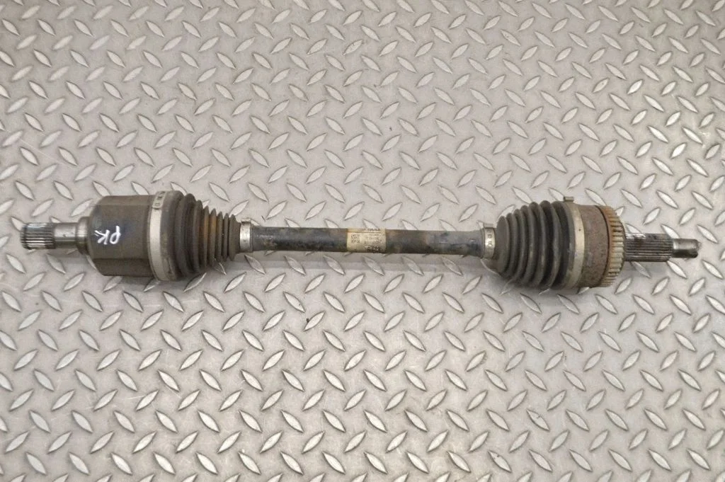 Priekšējā pusass Y930LOACN031VS
