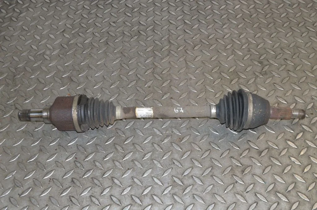 Priekšējā pusass 8V513B437CC
