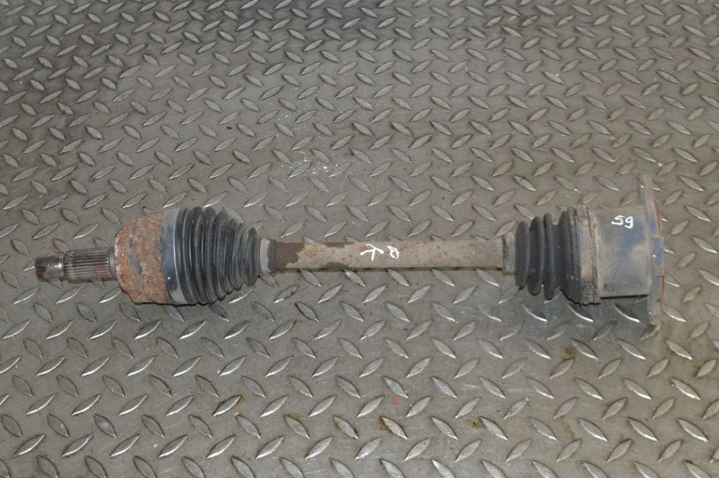 Front driveshaft – left