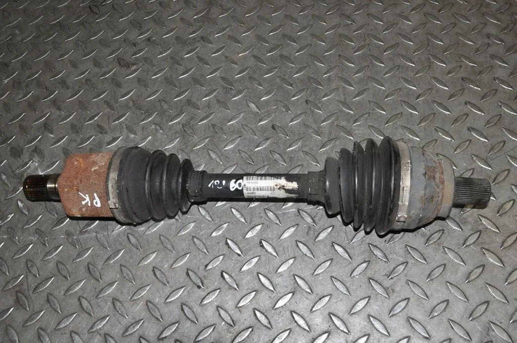 Front driveshaft P30782205