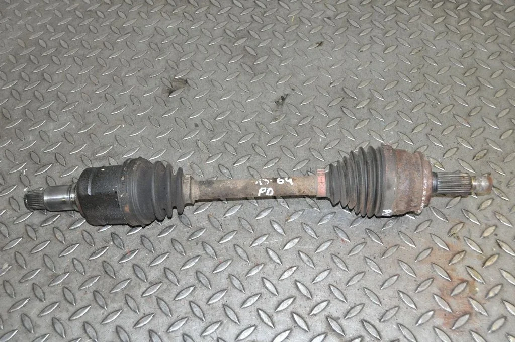 Priekšējā pusass – labā