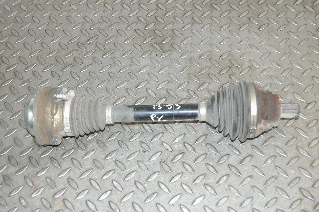 Półoś przednia 8J0407271A