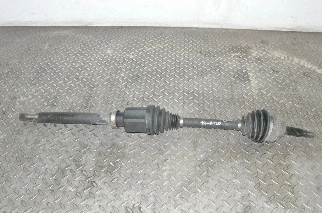 Priekšējā pusass – labā
