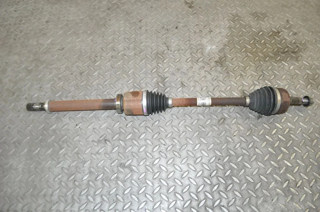 Priekšējā pusass – labā