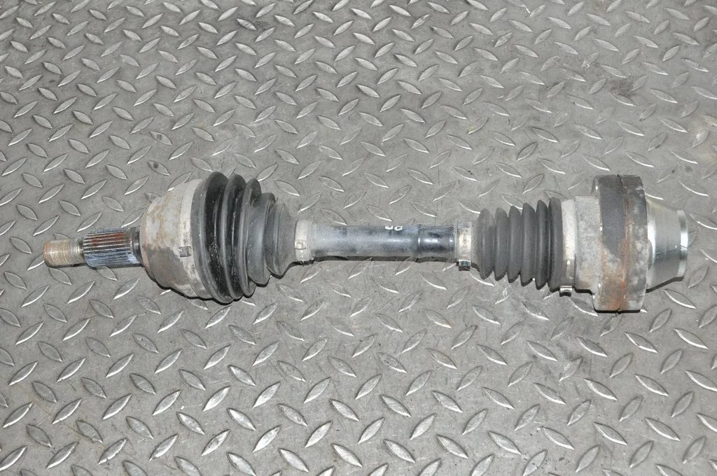 Front driveshaft – Volkswagen Touareg I (2002-2010)