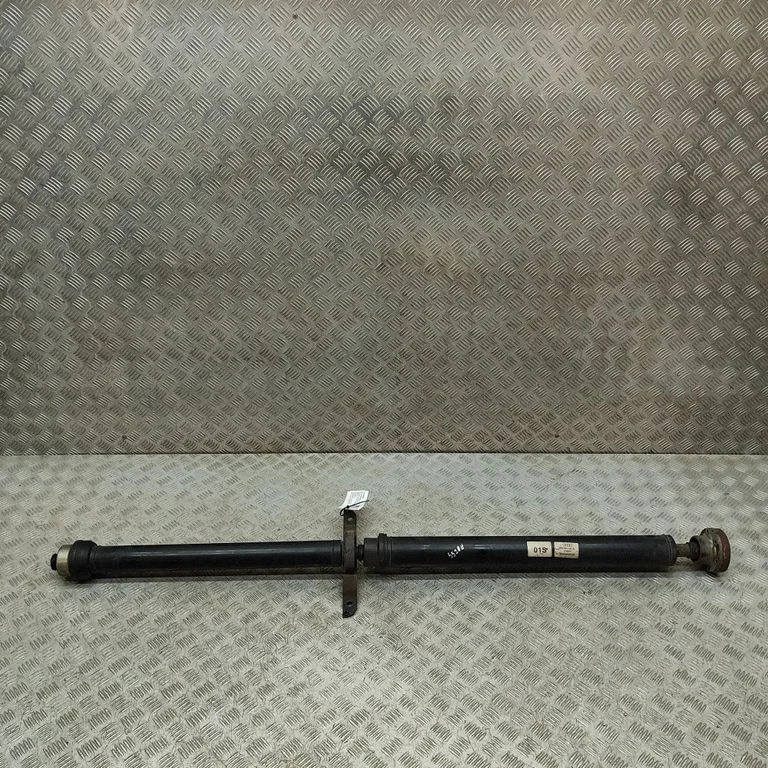 Vidējais kardāns 8R0521101Q